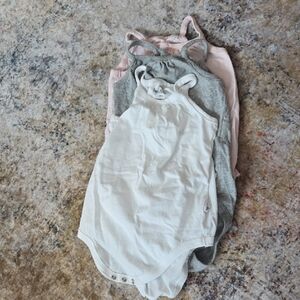Burt's Bees Baby Bodysuit in Soft Pink,grey and White
